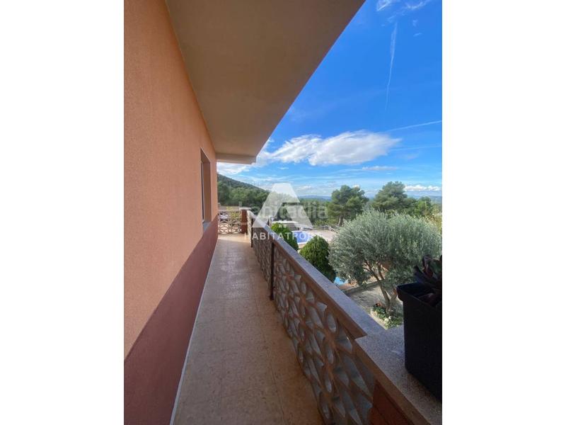 Foto 4ab02146-13f5-483e-8307-203b983afa4a. Maison dans Olesa de Bonesvalls