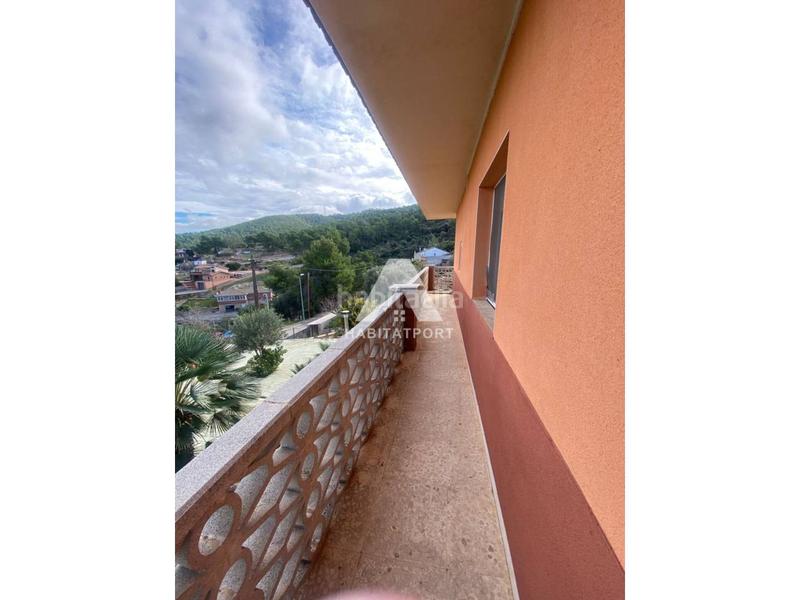 Foto acba214f-1324-4b74-b699-5b795dc081e7. Maison dans Olesa de Bonesvalls