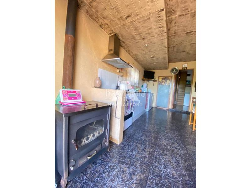 Foto dc854ae0-c271-4fc2-993c-5cd10fae40c7. Maison dans Olesa de Bonesvalls