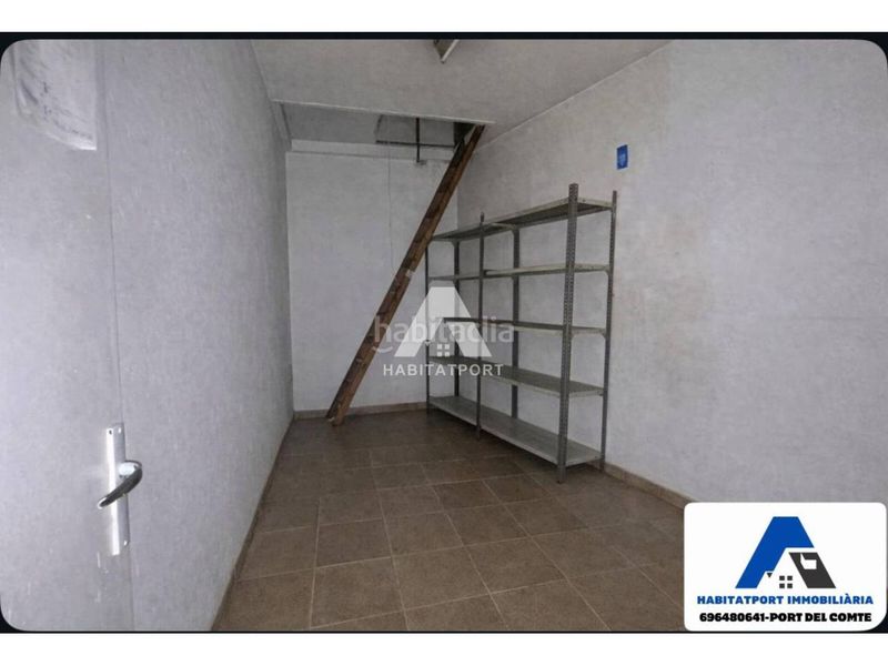 Foto fc4d8d85-1001-49e8-82f4-ecf9c1d25246. Local comercial a Berga