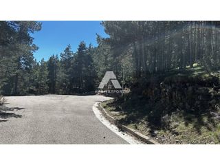 Wohngrundstück  Avenida port del comte. Venta de parcela en port del comte
