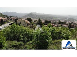 Residential Plot in Berga. Parcel.la als pedregals