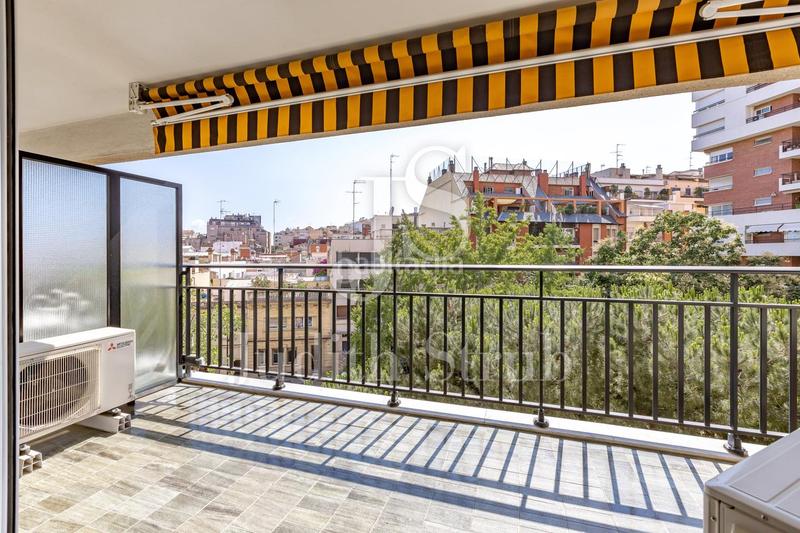 Foto 11aefd11-5130-4e9e-9497-a9b90eba1d26. Piso balmes barcino. amplia y luminosa con soleada terraza. en Barcelona