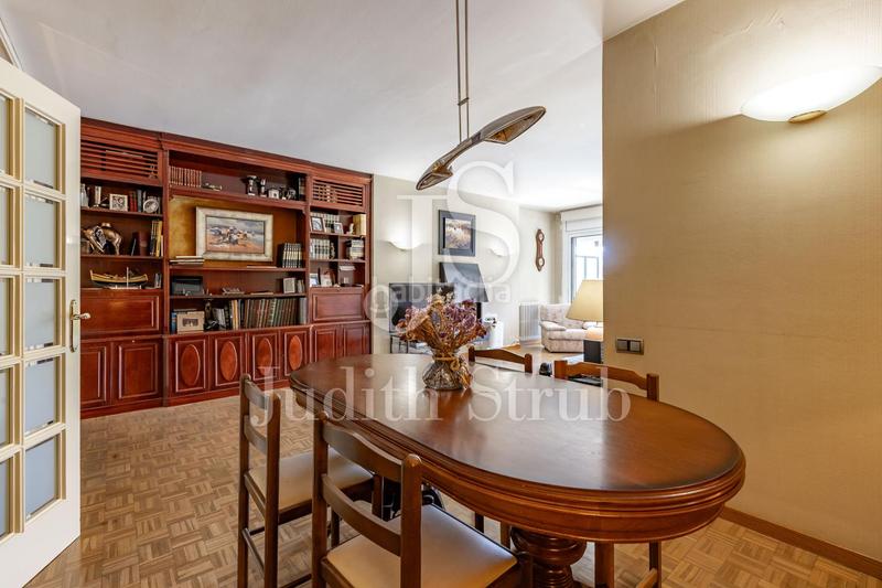 Foto 72c82fad-5c5b-4192-b8ff-2d12236d591f. Piso balmes barcino. amplia y luminosa con soleada terraza. en Barcelona