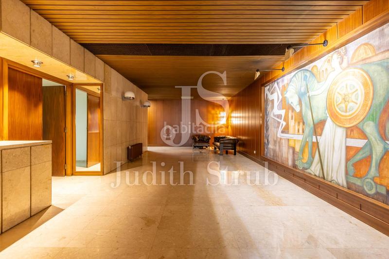 Foto 7c4d3f15-9bb9-4af4-87b7-04e2415c0bcb. Piso balmes barcino. amplia y luminosa con soleada terraza. en Barcelona