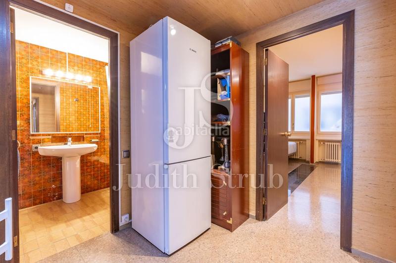 Foto afc76907-09bd-4017-8979-1e1362cccbf2. Piso balmes barcino. amplia y luminosa con soleada terraza. en Barcelona