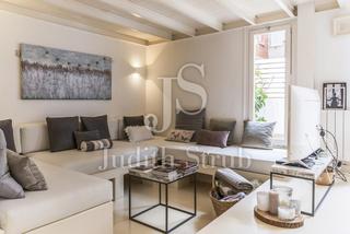 Flat  Carrer de gustavo bécquer. Exquisito dúplex de diseño con terraza de 12 m que destaca por s