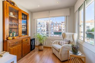 Etagenwohnung  Carrer del rosselló. Disfruta de tranquilidad y confort en el corazón de barcelona.