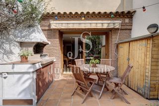 Casa adosada  De peronella. Casa unifamiliar única con jardín, terraza y eficiencia energéti