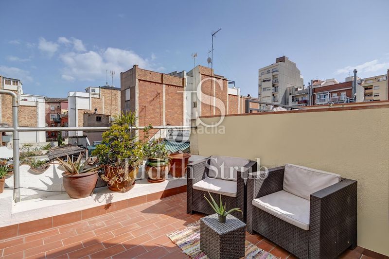 Foto 465f132e-5131-4157-a93a-13b7668ff4ac. Casa adossada a Sant Andreu de Palomar Barcelona
