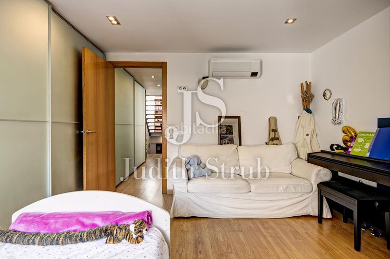 Foto a2d7d2fa-4b6f-464b-99da-2fbafd88840a. Casa adossada a Sant Andreu de Palomar Barcelona