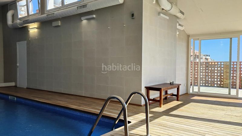 Foto daf0c081-3c22-4fb9-88af-d5fa5f0b57e9. Àtic amb aparcament piscina a Putget - Farró Barcelona