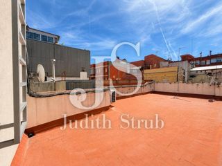 Flat in Calle de jaume roig 28. Luminosidad, tranquilidad y la oportunidad de tener tu propio ho