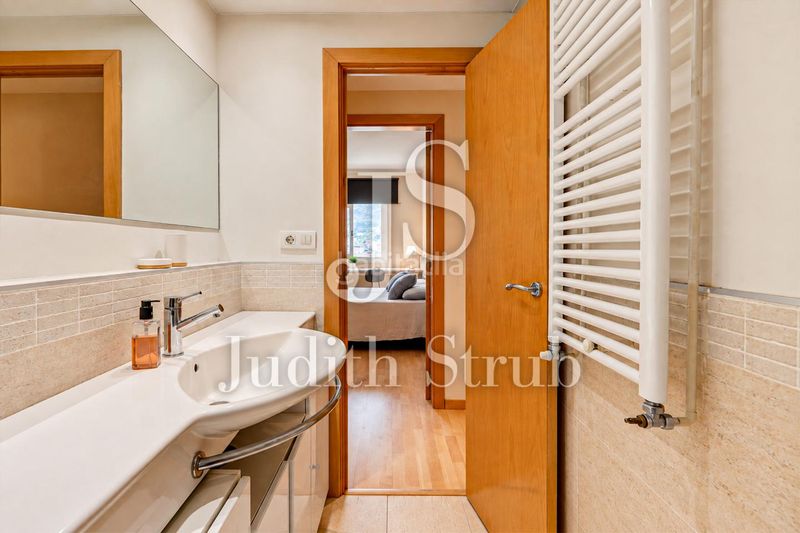 Foto 291d42b9-ef10-46b8-9fb8-72c598620776. Pis amb calefacció a Putget - Farró Barcelona