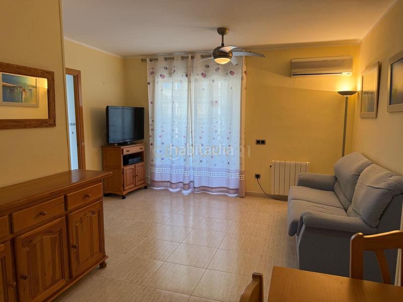 Foto 0ebac4ca-0db1-46b4-86be-fced8c9f7b4a. Apartament amb piscina a Cunit residencial Cunit