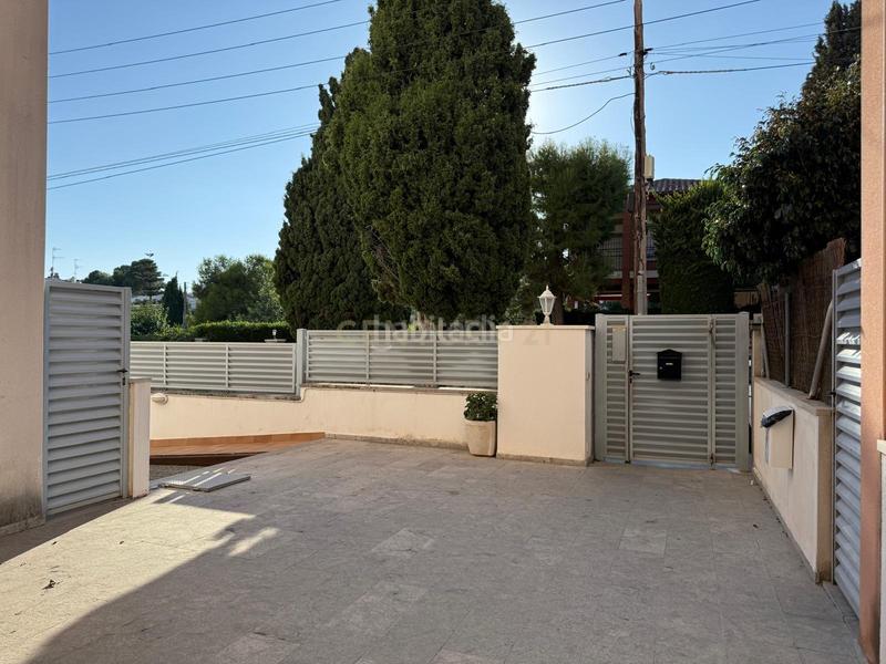 Foto 584f2fcd-1e8a-413c-a065-b6ba9e470e7f. Apartament amb piscina a Cunit residencial Cunit