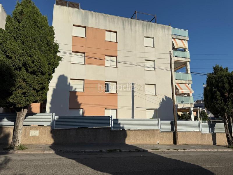 Foto 62e17fa9-0ac1-4a43-8a5b-d0f3f5059d6d. Apartament amb piscina a Cunit residencial Cunit