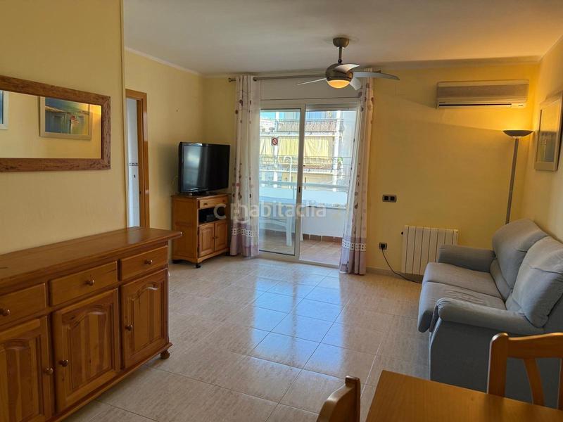 Foto baf39a1f-c650-49b2-8f50-bde7d83a35b2. Apartament amb piscina a Cunit residencial Cunit