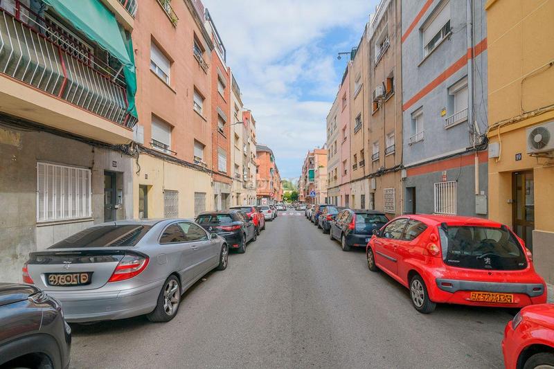 Foto 14589d6e-ee5d-4db1-bab2-cce501749c15. Apartament a Marianao Sant Boi de Llobregat