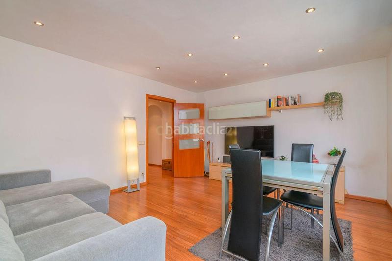 Foto b9070fc8-764d-4160-90c9-897623075e25. Apartament a Marianao Sant Boi de Llobregat