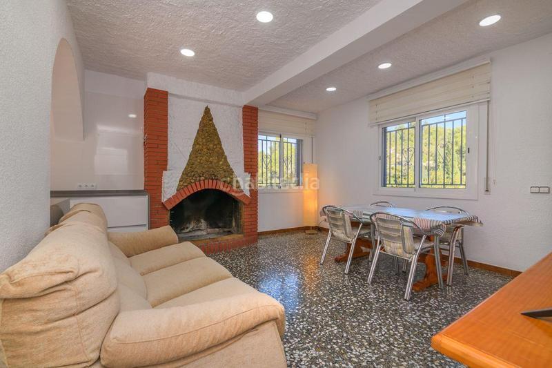 Foto 08140430-1b20-4934-be09-ddeb829dc5ab. Casa amb piscina a Castellet i la Gornal