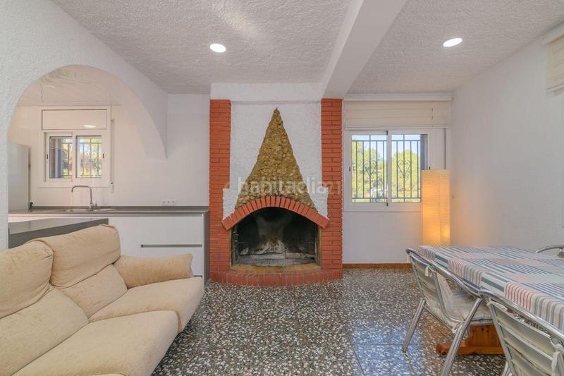 Foto b282afaf-0988-4149-adce-bdde24a3287e. Casa amb piscina a Castellet i la Gornal