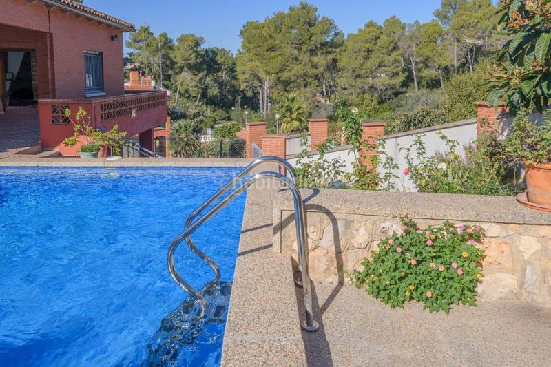 Foto cd9668c3-20de-4607-9f3f-00b9292f1a97. Casa amb piscina a Castellet i la Gornal