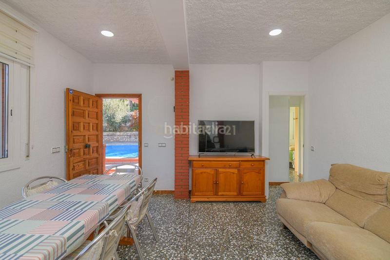 Foto ef254e9c-7529-46aa-a331-502dbc3c7a47. Casa amb piscina a Castellet i la Gornal