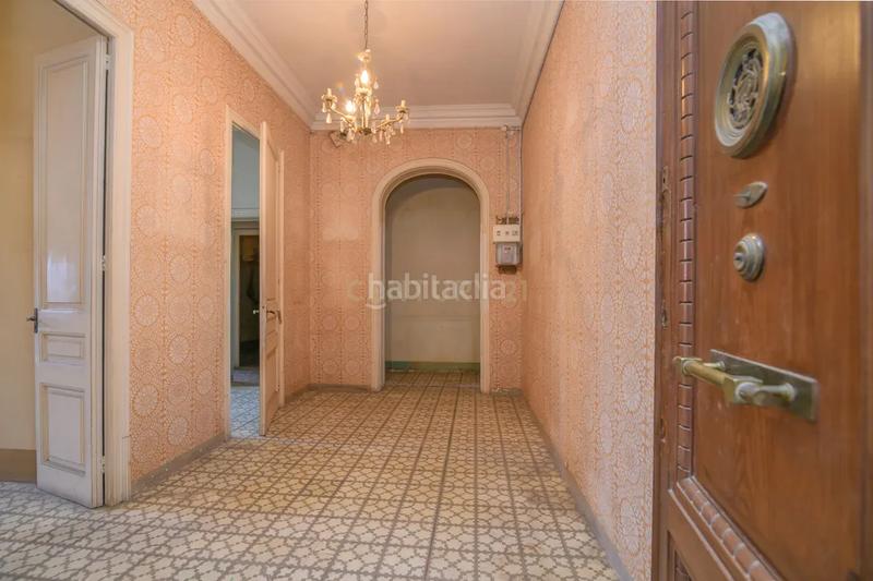 Foto 0102f782-c44e-48a0-b83f-66242e2f279b. Etagenwohnung in Gòtic Barcelona