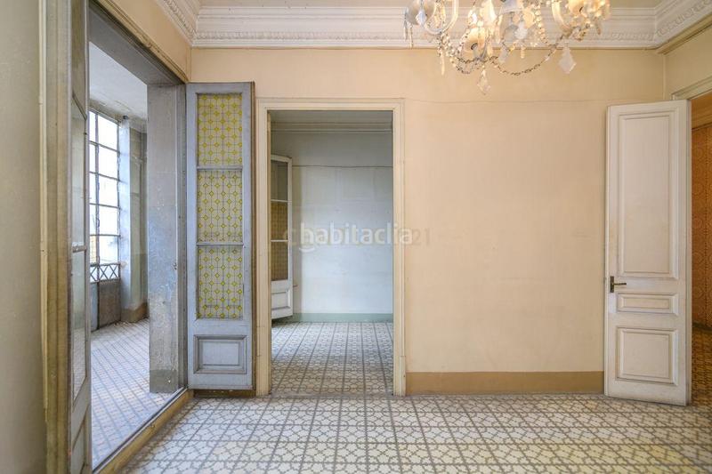 Foto 6350f065-2888-4235-b4b7-94b53b381def. Etagenwohnung in Gòtic Barcelona