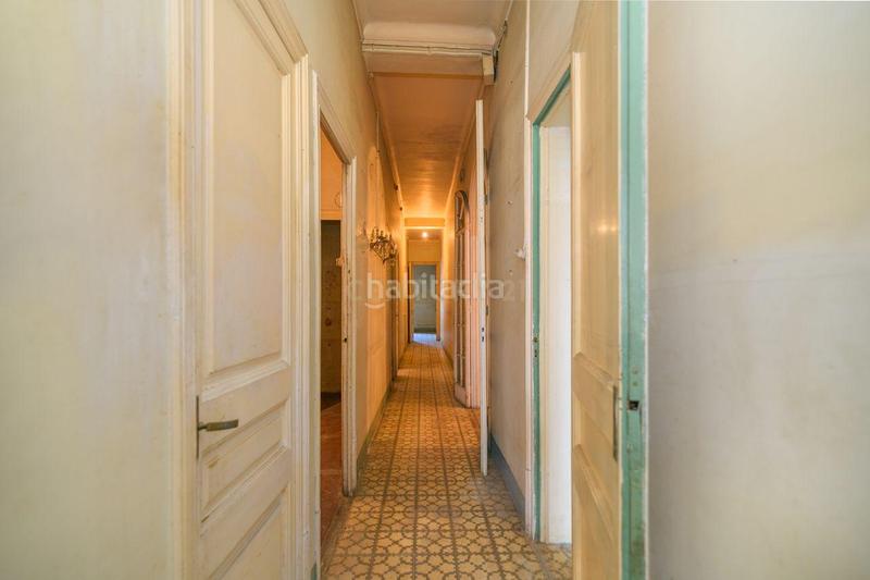 Foto 98303e92-a40e-4a92-926b-c83145ea64ca. Etagenwohnung in Gòtic Barcelona