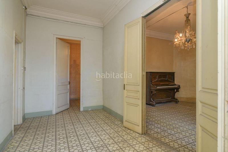 Foto ce4442a6-2a51-483c-a893-cd097f81a094. Etagenwohnung in Gòtic Barcelona