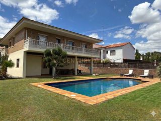 House in Cunit Residencial. Exclusiva villa independiente con piscina privada