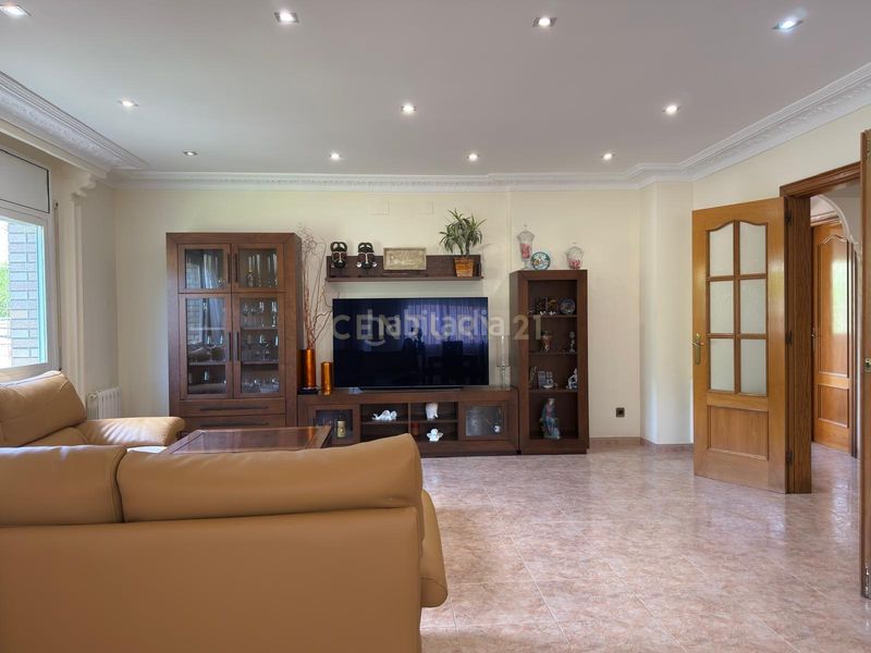Foto 9902687b-c5d6-4b07-b304-1844f54ff443. Casa a Cunit residencial Cunit