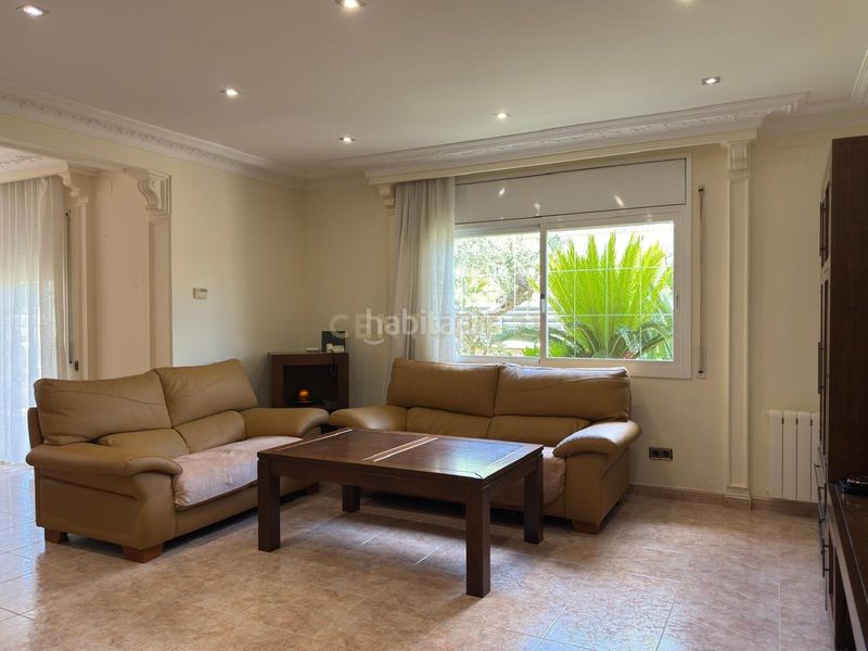 Foto ca625c5b-fbec-47b3-bd46-691f4fce0f10. Casa a Cunit residencial Cunit