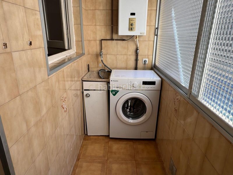 Foto 04821d7d-3dbf-40f5-bf53-a468258cbdd7. Apartamento en carrer del camp arriassa alto, luminoso y con ascensor en Barcelona