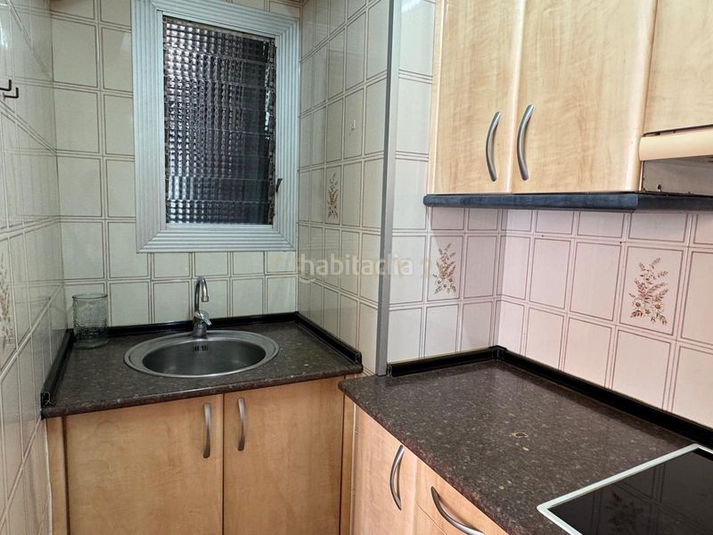 Foto 357e1a67-d0d0-4a01-88b1-5a2ed2944c49. Apartamento en carrer del camp arriassa alto, luminoso y con ascensor en Barcelona
