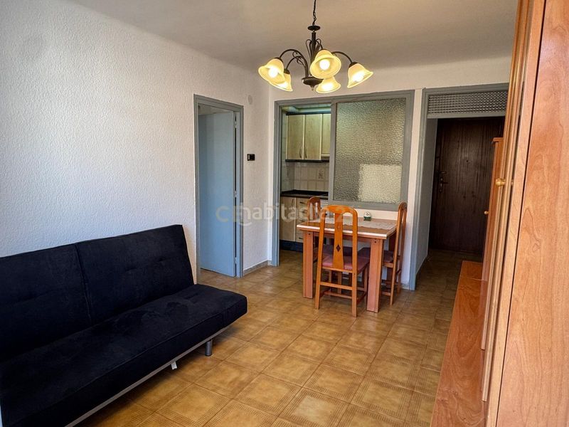 Foto 547b8707-aa2f-48f0-92d0-2ebead00d4e3. Apartamento en carrer del camp arriassa alto, luminoso y con ascensor en Barcelona