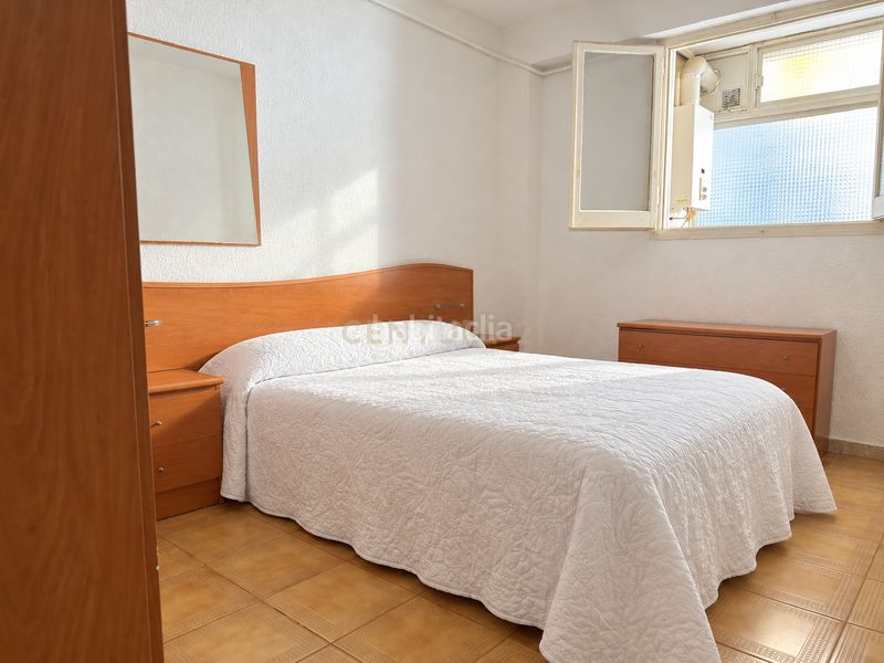 Foto a2c041b6-4140-40b7-b7fe-b69c105aed19. Apartamento en carrer del camp arriassa alto, luminoso y con ascensor en Barcelona