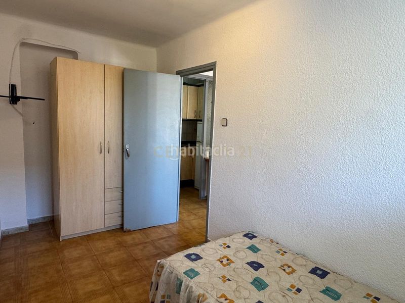 Foto b4f53000-0760-4f89-a7cc-0b30ca245b8c. Apartamento en carrer del camp arriassa alto, luminoso y con ascensor en Barcelona