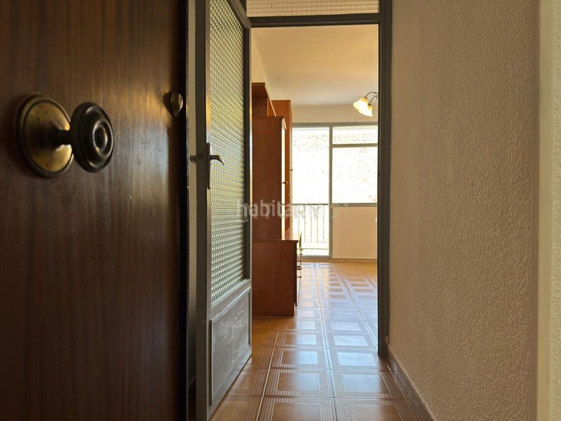 Foto d338d4c7-70f4-4587-af97-bbeb085b0c91. Apartamento en carrer del camp arriassa alto, luminoso y con ascensor en Barcelona