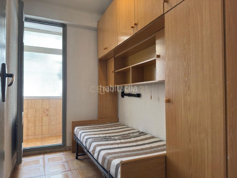 Foto e27b6120-474c-4c92-a27f-4bebeb18472c. Apartamento en carrer del camp arriassa alto, luminoso y con ascensor en Barcelona