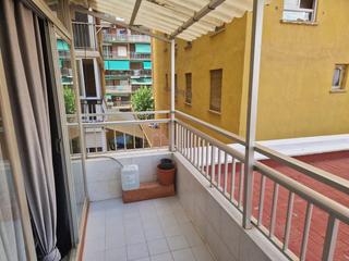 Pis  Carrer cabanyal. Apartamento calle cabaal con parking comunitario