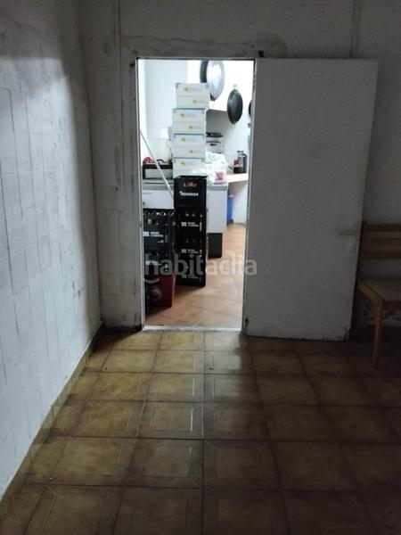 Foto b8a6f096-e70f-4c90-86e2-151f9b19982e. Local comercial bar restaurante en pleno funcionamiento en Favara