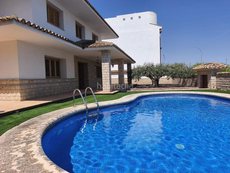 Foto e50c3fc9-c5a0-4d40-8041-3475d5c43fbe. Casa amb piscina a Favara