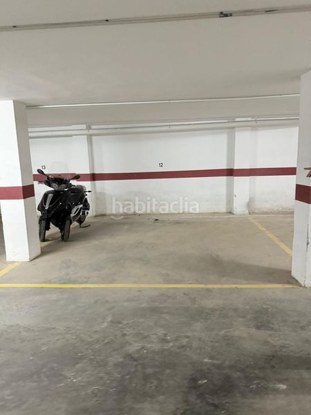 Foto e47ef811-6b3c-4661-b467-7c3120575cd2. Aparcament cotxe a Favara