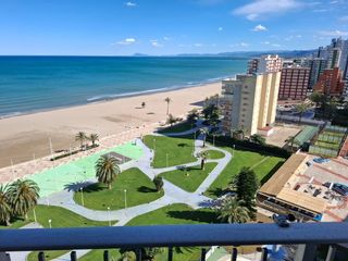 Flat  Avinguda el racó. Apartamento en primera línea de playa con espectaculares vistas