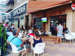 Lloguer Local Comercial  Travessia mestre serrano. Se alquila bar  restaurante  cafetería sin traspaso