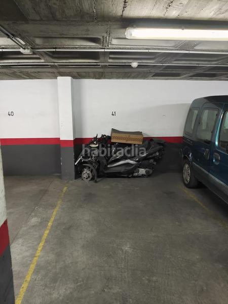 Foto 24b59f2b-a56e-48c3-bc02-c5e3401f5424. Autoparkplatz in pueblo de Cullera Cullera