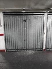 Aparcament cotxe  Carrer de la sèquia. Cabina de garaje zona pueblo